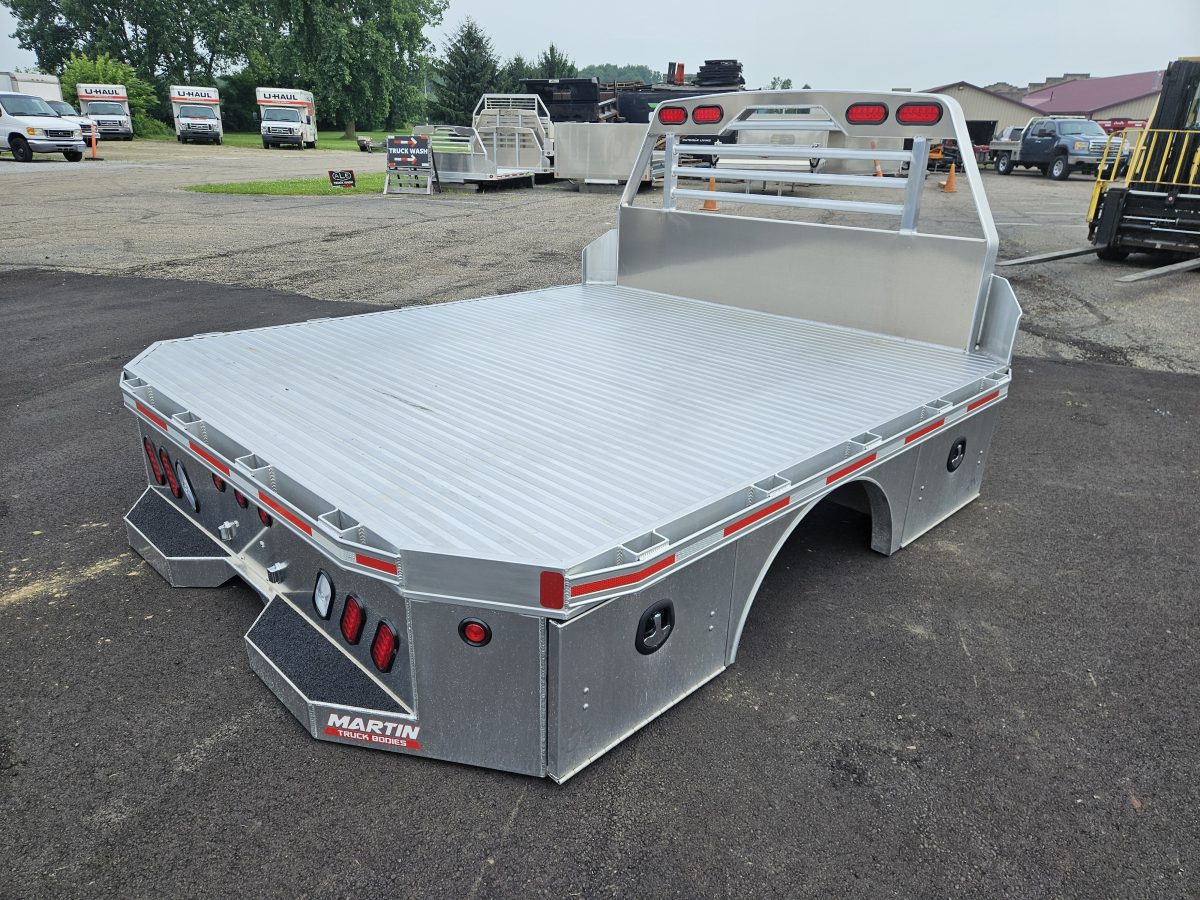 98" x 104" SB Skirted Dual Rear Wheel Aluminum - Image 4