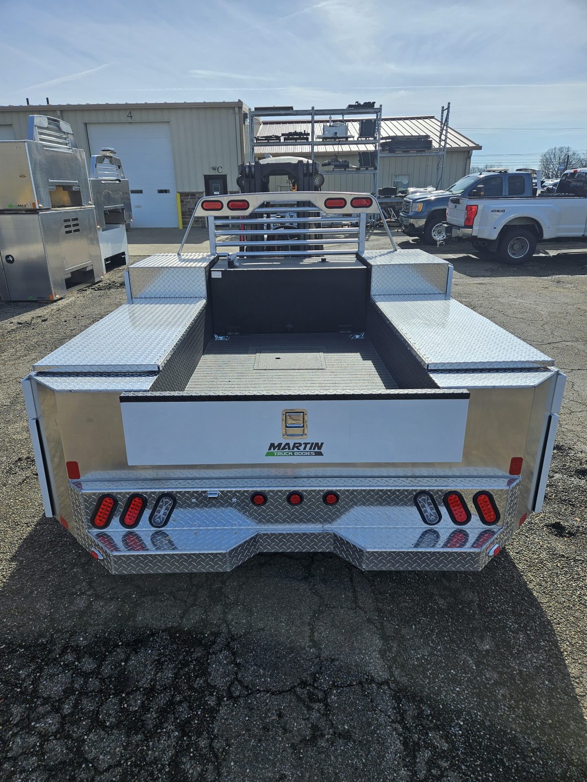 98" X 110" GOOSENECK SERVICE BODY 60" C/A TRUCKS ALL ALUMINUM - Image 3