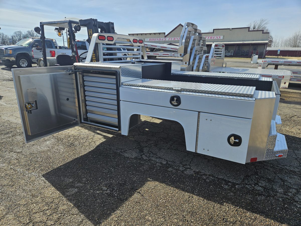 98" X 110" GOOSENECK SERVICE BODY 60" C/A TRUCKS ALL ALUMINUM - Image 5