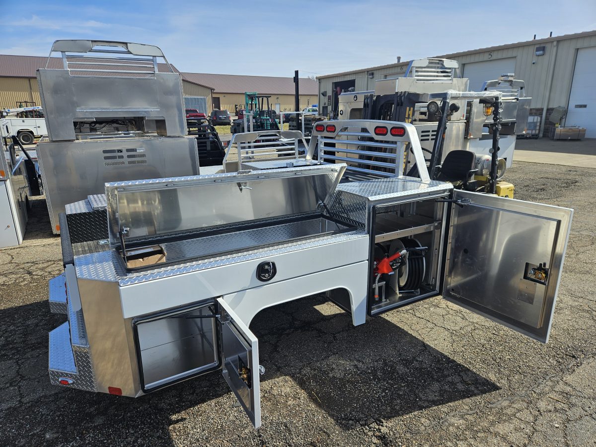 98" X 110" GOOSENECK SERVICE BODY 60" C/A TRUCKS ALL ALUMINUM - Image 8