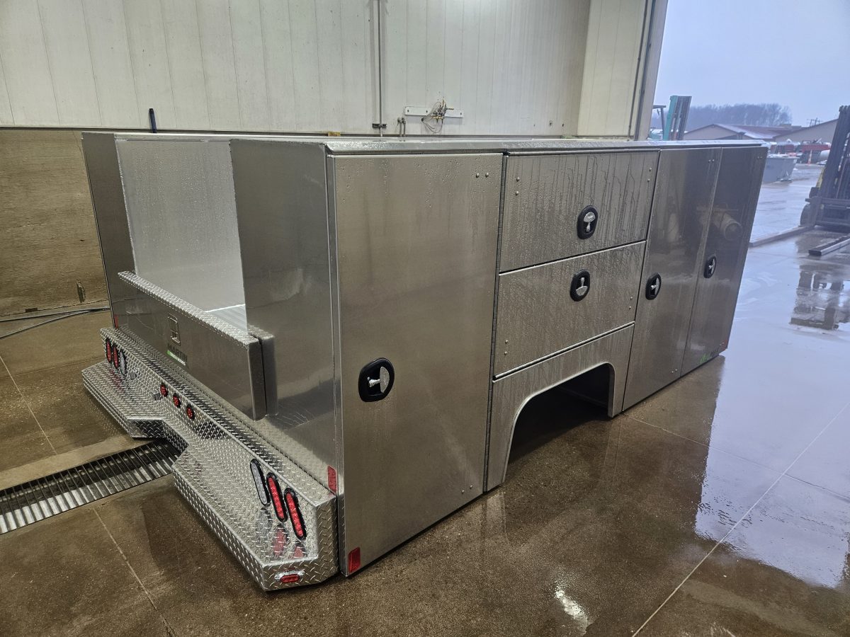 98" X 134" HSB ALUMINUM HIGH SIDED SERVICE BODY