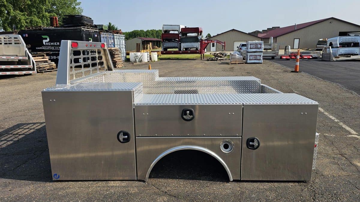 96"x 113" Jutland GNSB Dual Rear Wheel 60" Chassis 40 Series Aluminum - Image 3