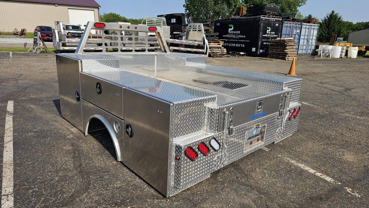 96"x 113" Jutland GNSB Dual Rear Wheel 60" Chassis 40 Series Aluminum - Image 4