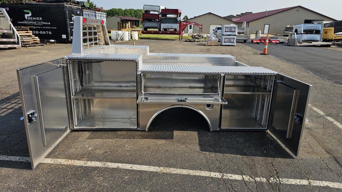96"x 113" Jutland GNSB Dual Rear Wheel 60" Chassis 40 Series Aluminum - Image 5
