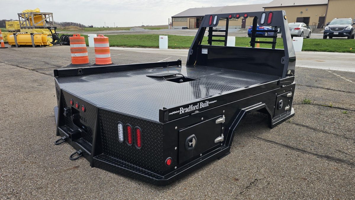 96" x 112" Bradford Built 4-box Utility Steel Flatbed Skirted 60" Chassis - Image 5
