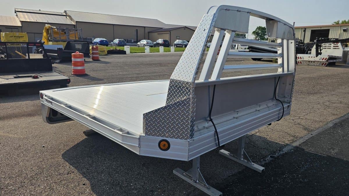 96" x 102" Hillsboro 2500 Series, Aluminum, Dual Rear Wheel, Long Bed - Image 4