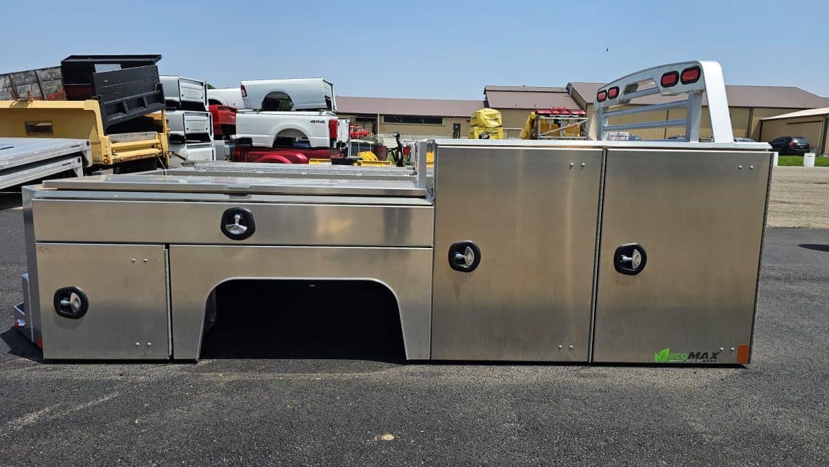 98" x 134" GNSB  Dual Rear Wheel 84" Chassis w/ Smooth Aluminum - Image 4