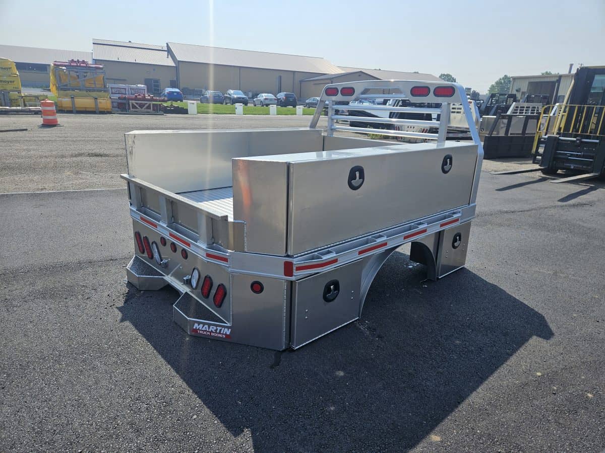 84" x 88" SB skirted w/ Toolboxes, Single Rear Wheel, Aluminum, short bed fits Ford / Chevy - Image 2