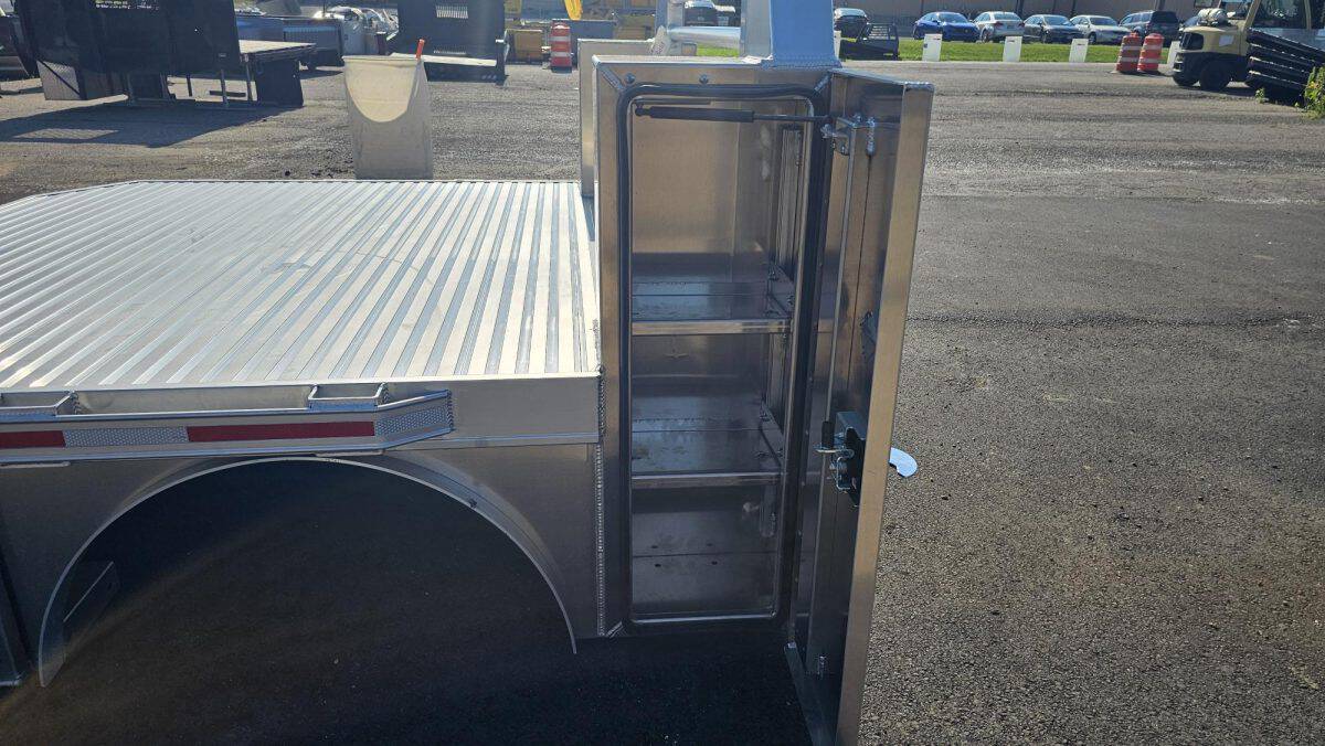 84" x 84" SBV Single Rear Wheel, Short Bed, Aluminum, Dodge - Image 6