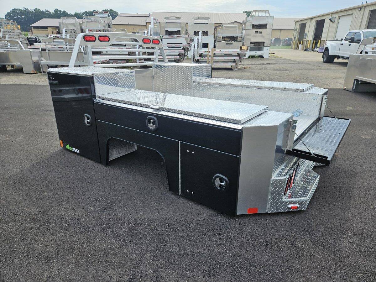 98" x 110" GNSB Dual Rear Wheel, 60" Chassis, Aluminum, Black Powder Coat - Image 4