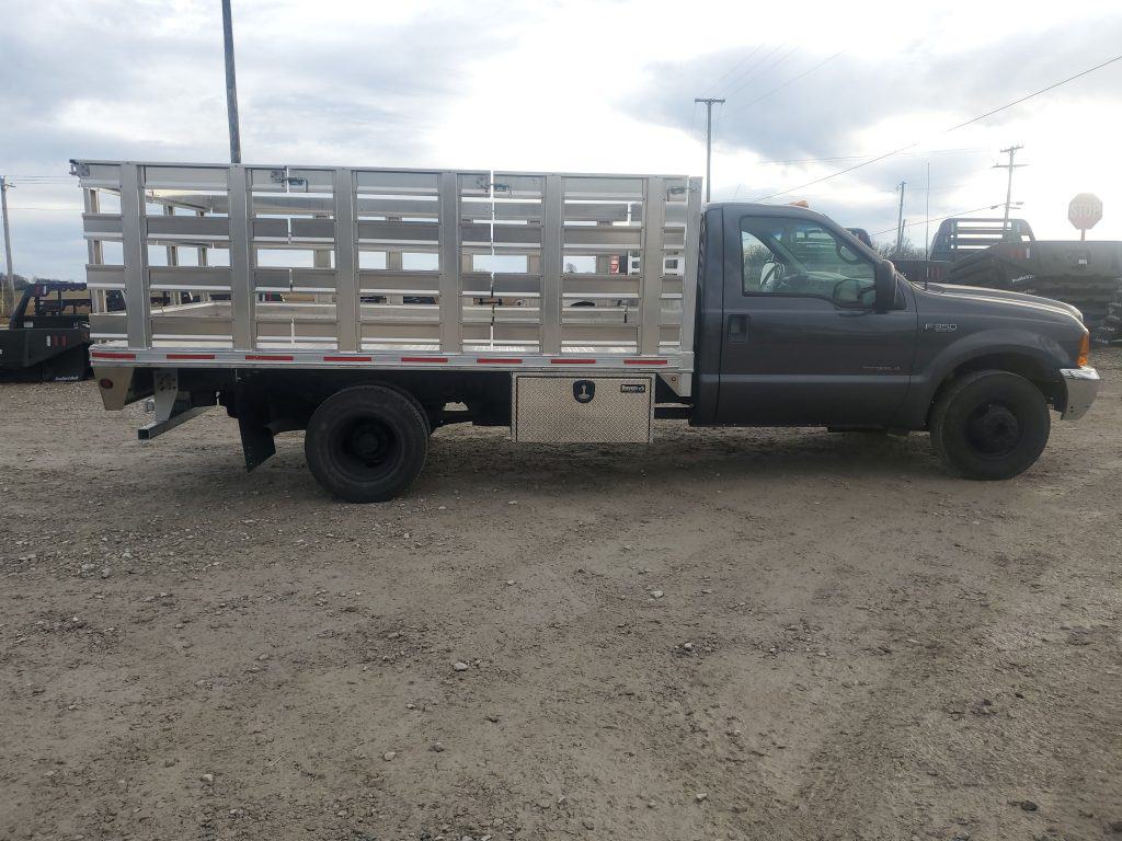 Aluminum stake body installed by truck bed installers Ohio on a Ford F-350 for business use in Columbus, Ohio