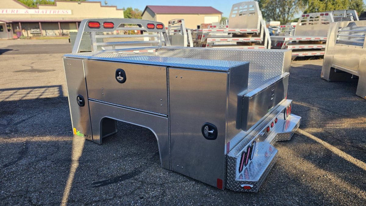 84" x 84" SSB, Single Rear Wheel, Short Bed, Aluminum, Fits Ford & GM - Image 2